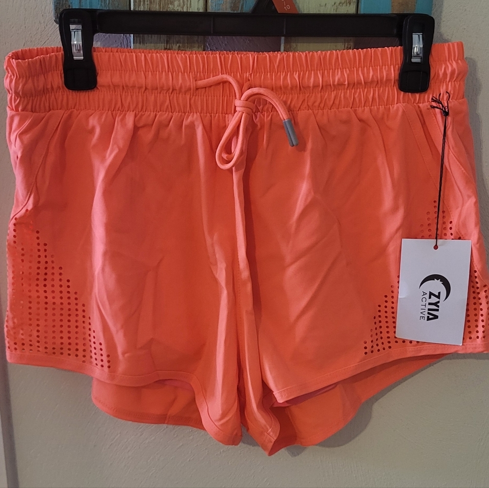 ZYIA Women's Charger Shorts in Vibrant Coral